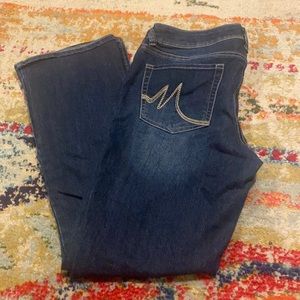 11/12 short Maurices bootcut jeans